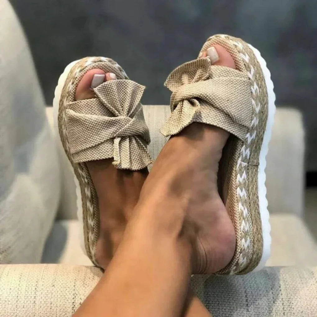 Women’s Bow Platform Slide Sandals for Casual Summer Wear Beige