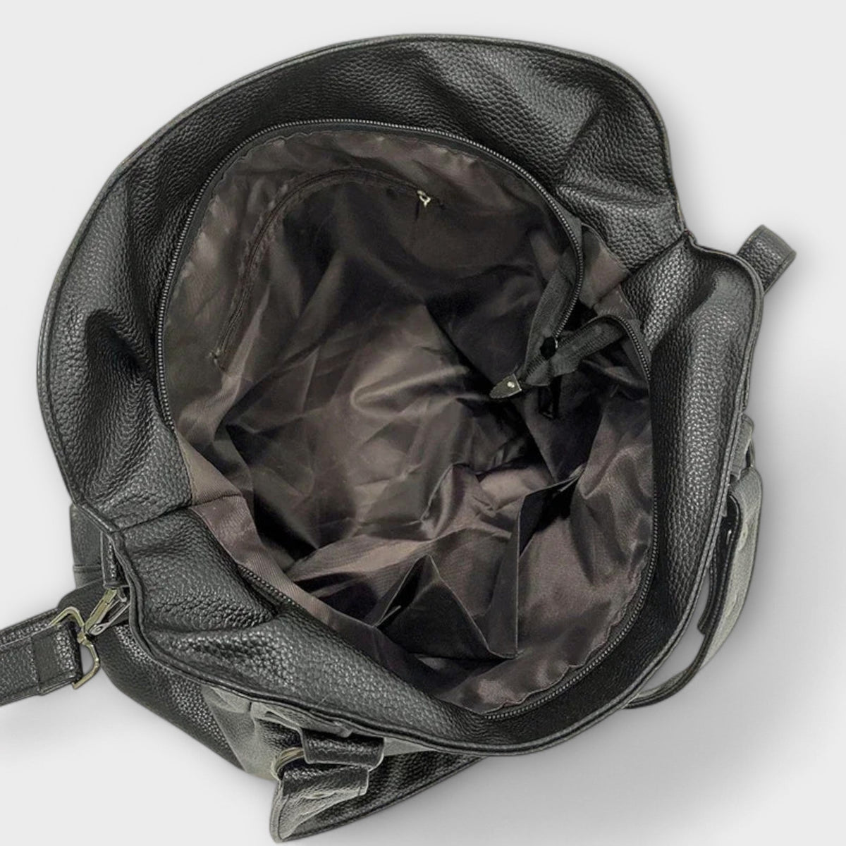 Women’s Sleek Shoulder Bag for Everyday Summer Style