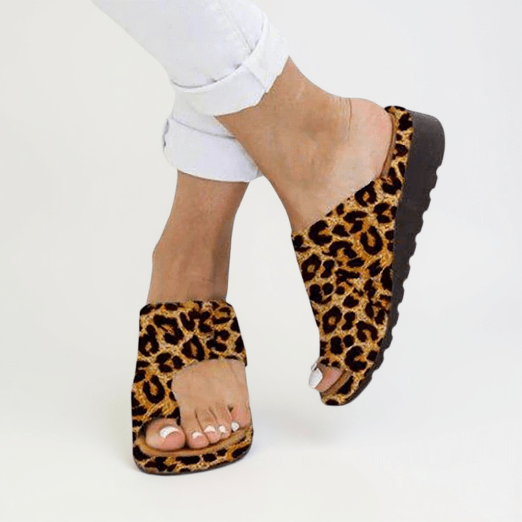 Women’s Comfortable Toe Split Sandals for Summer Leopard