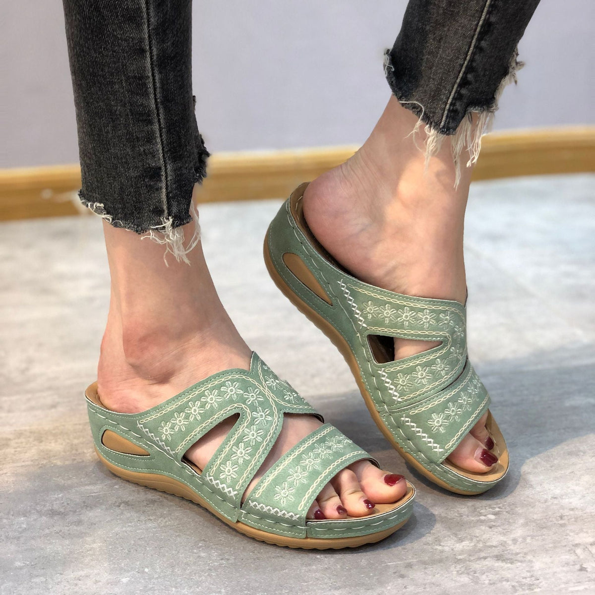 Women’s Everyday Sandals for Summer Comfort Green