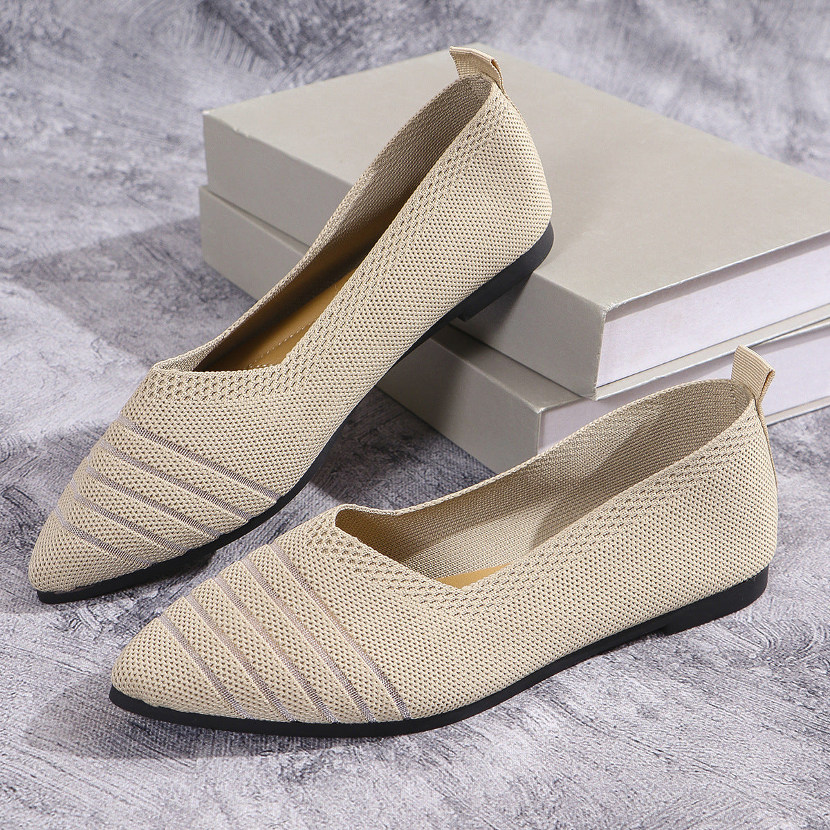 Women’s Comfortable Mesh Ballerina Flats with Elastic Slip-On Apricot