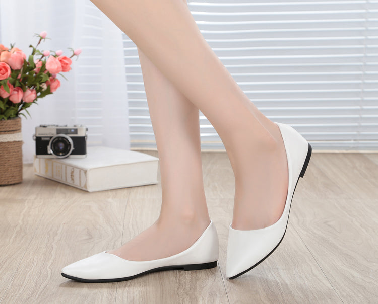 Women’s Elegant Ballerinas with Timeless Design