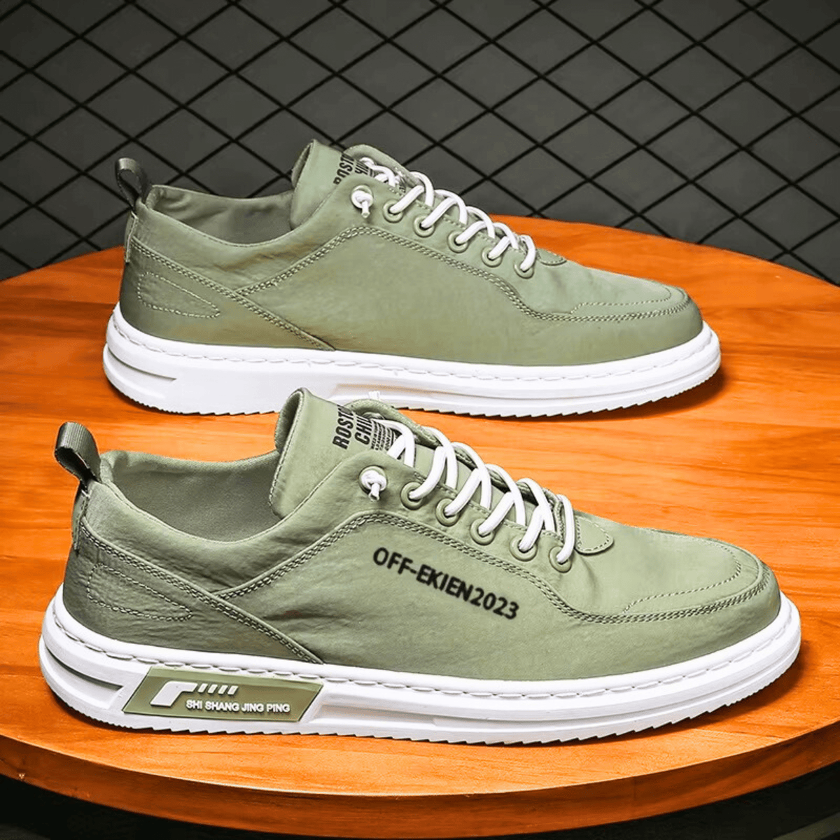 Men’s Comfortable Casual Sneakers