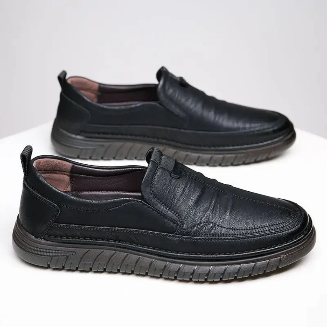 Women’s Comfortable Sneakers with Supportive Footbed Black