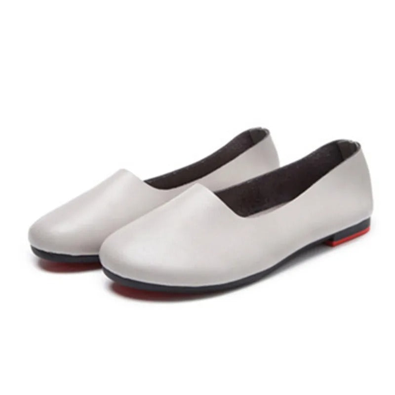 Women’s Classic Ballerinas with Timeless Elegance Gray