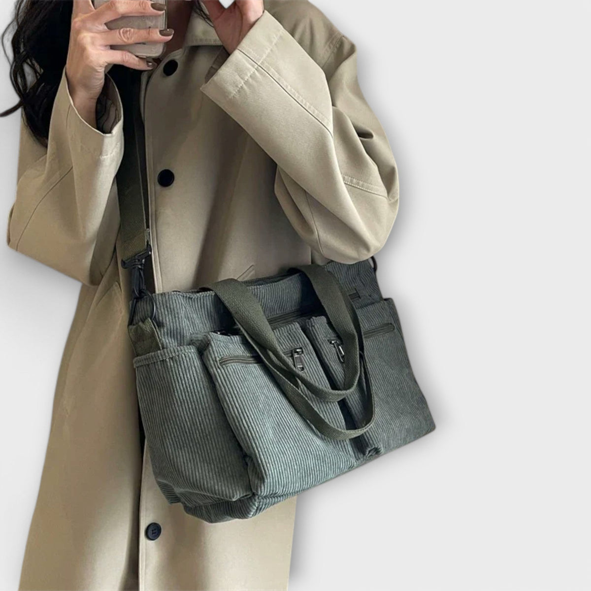 Women’s Spacious Everyday Tote Bag with Functional Design