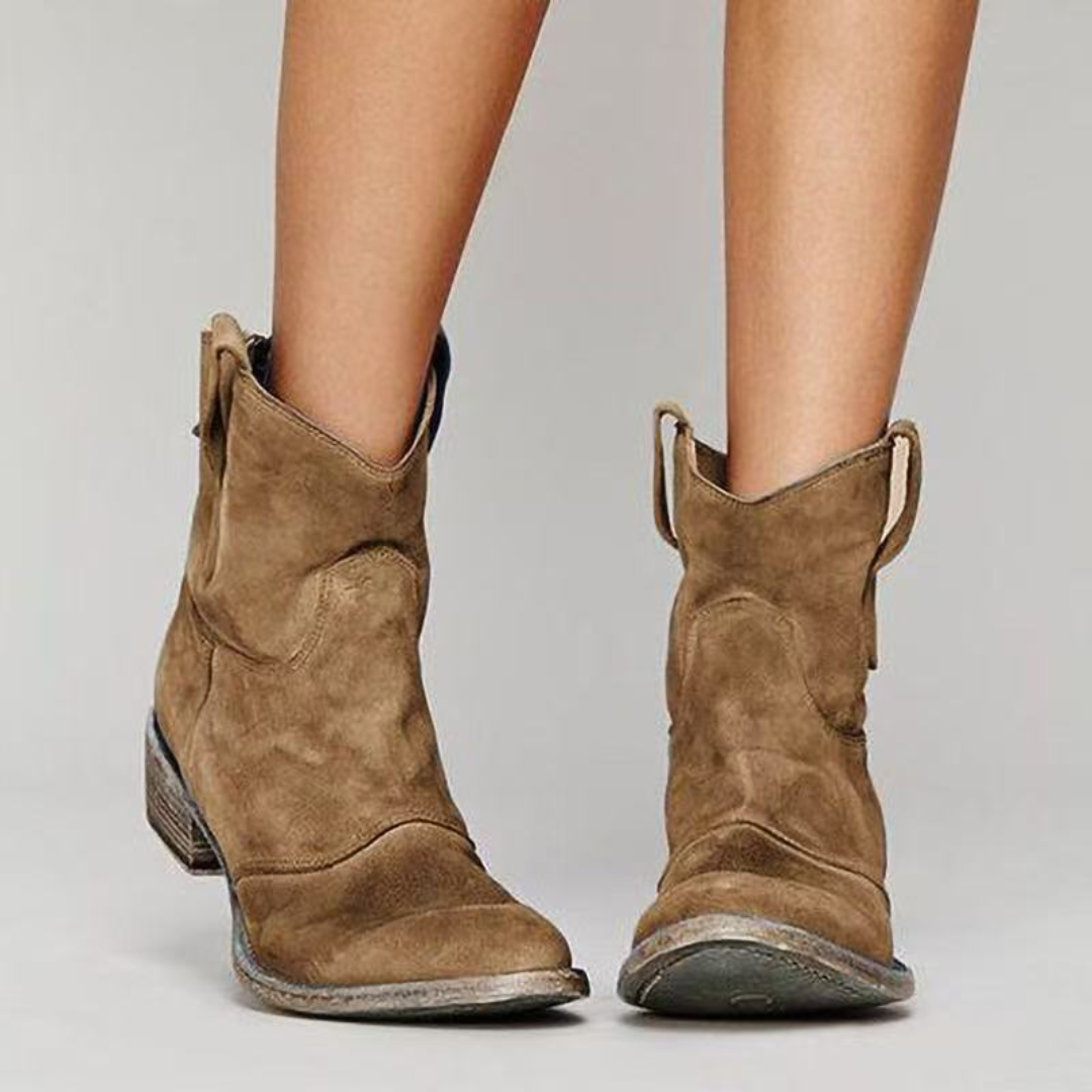 Women’s Classic Pointed-Toe Heels Brown