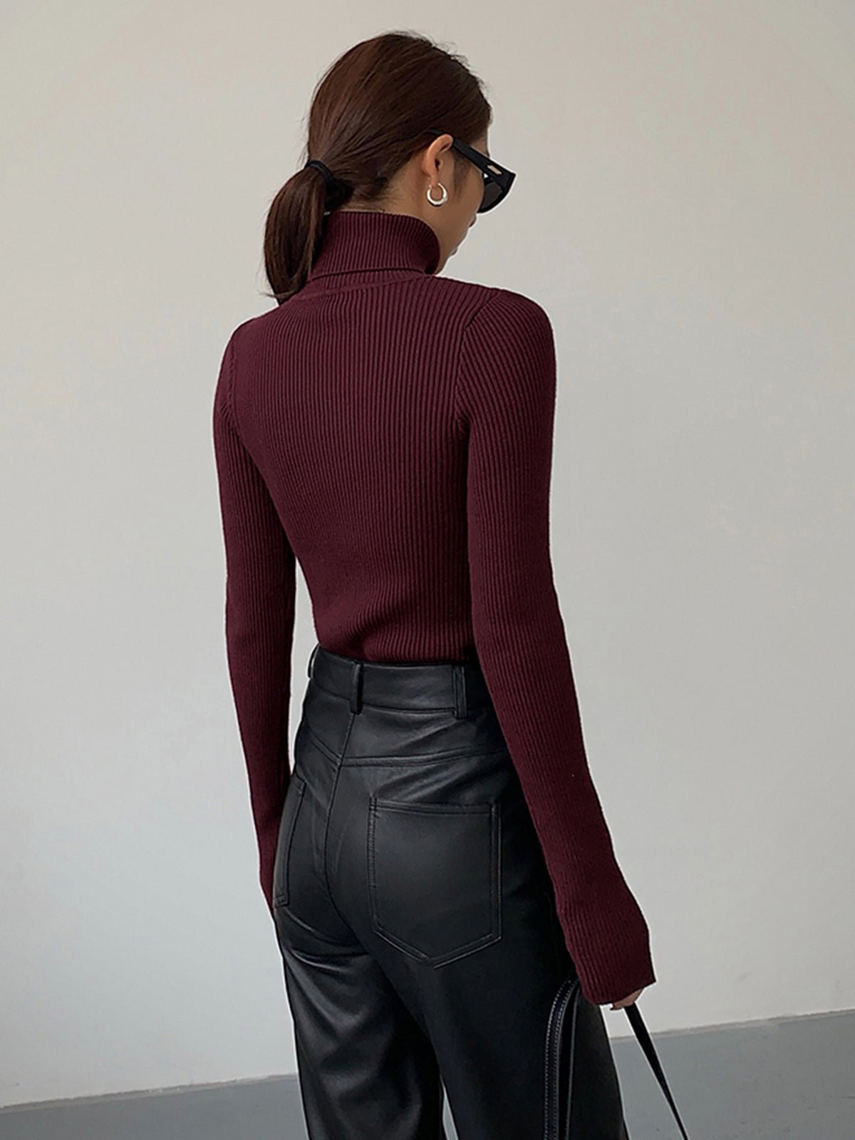 Women’s Ribbed Turtleneck Lightweight Knit Jumper