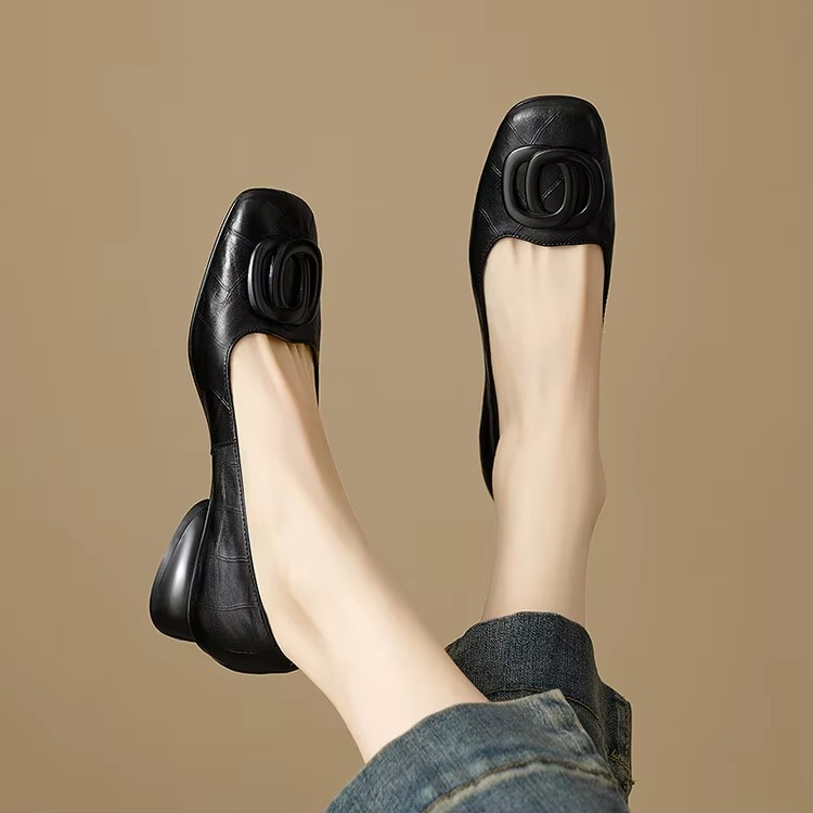 Women’s Classic Slip-On Loafers Black