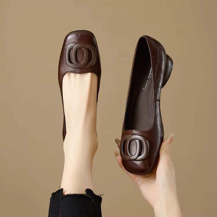Women’s Classic Slip-On Loafers Brown