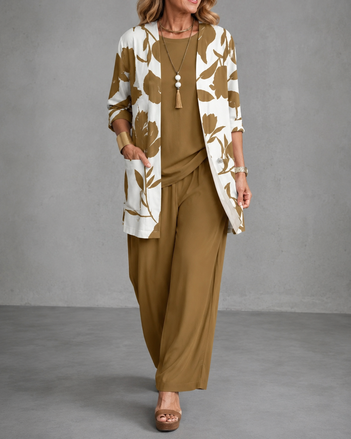 Women’s Elegant Three-Piece Set Khaki